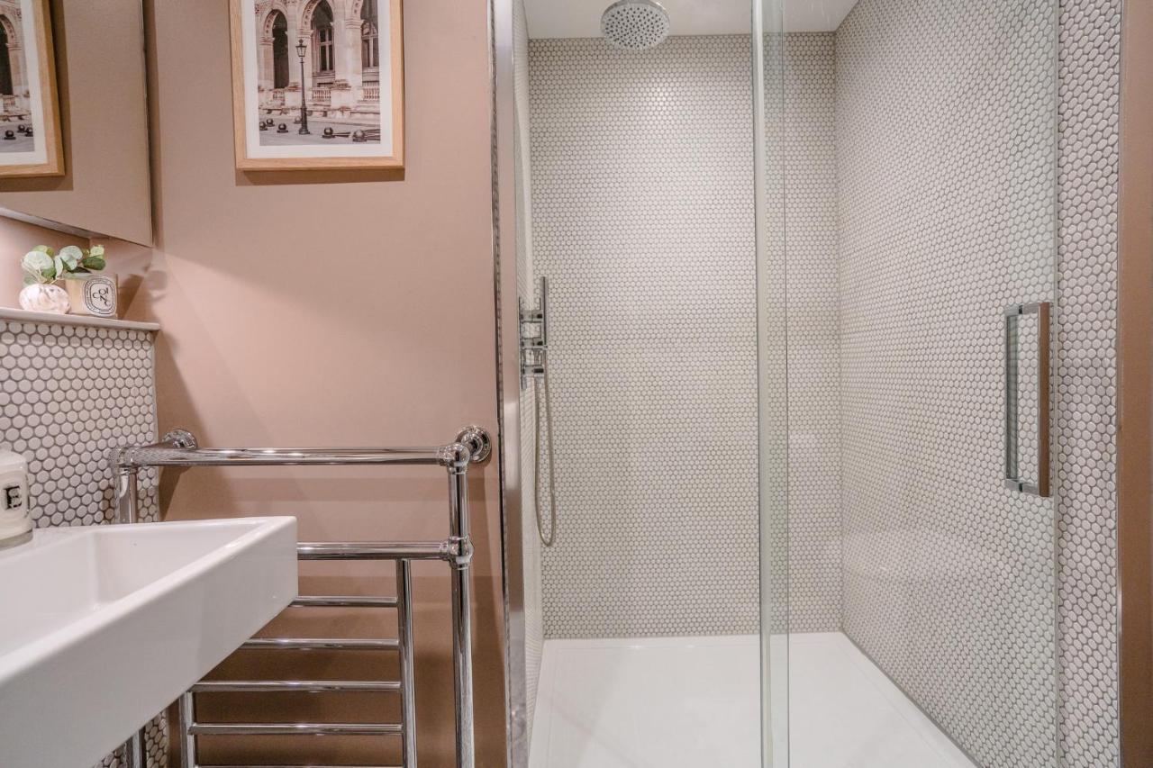 Be London - The Chinatown Residences Екстер'єр фото
